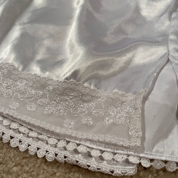 Silky Lace Pajama Shorts - Picture 4 of 5